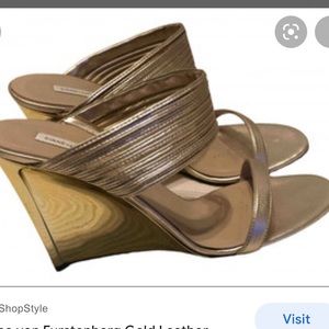 Size 6 Gold Diane Von Furstenberg Sandal Wedge